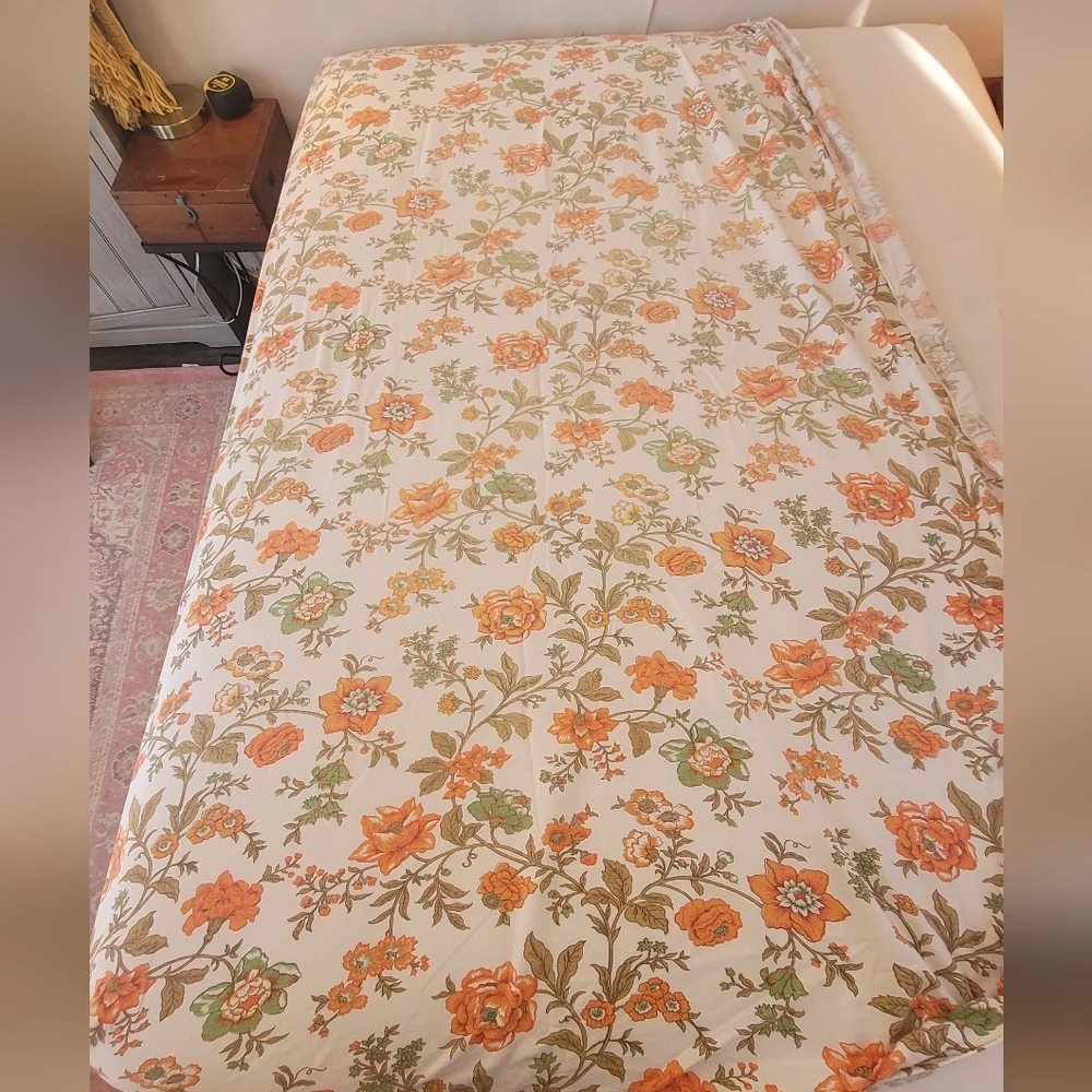 VINTAGE Single/Twin 3pc Bedding Florals Orange, Green, Blue, Yellow, Pink. - Picture 12 of 13